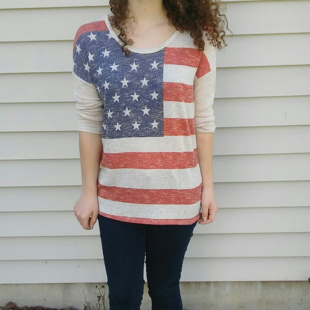 CharmingCharlie Women American Flag Longsleeve